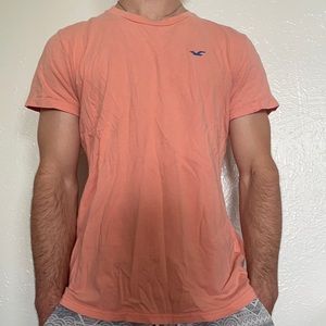 Men’s Small Salmon Hollister Tee